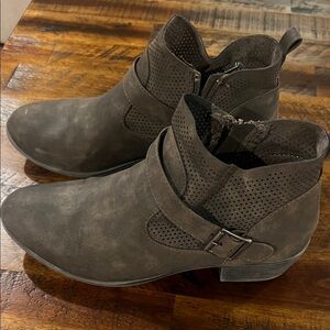 Women's Brown Ankle Boots